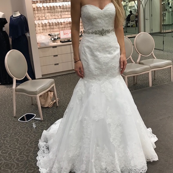 Sweetheart Trumpet wedding dress - Picture 5 of 8